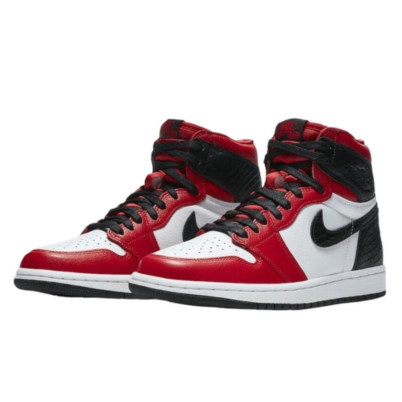 Air Jordan 1 Retro High Satin Snake Chicago