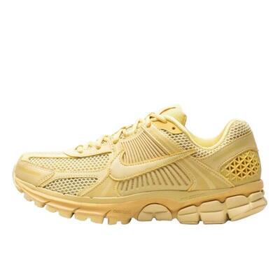 Zapatillas Zoom Vomero 5 Saturn Gold