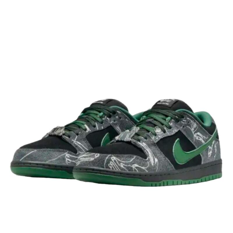 SB Dunk Low There Skateboards