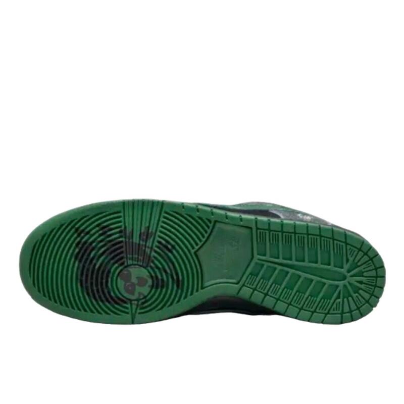 SB Dunk Low There Skateboards