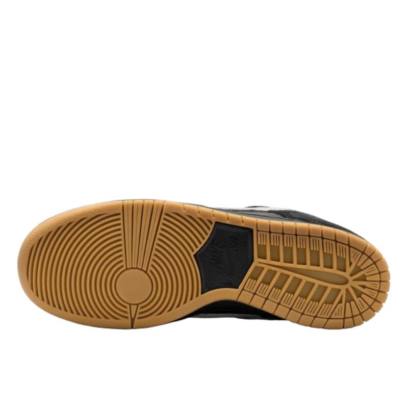 Dunk Low Pro SB Black White Gum