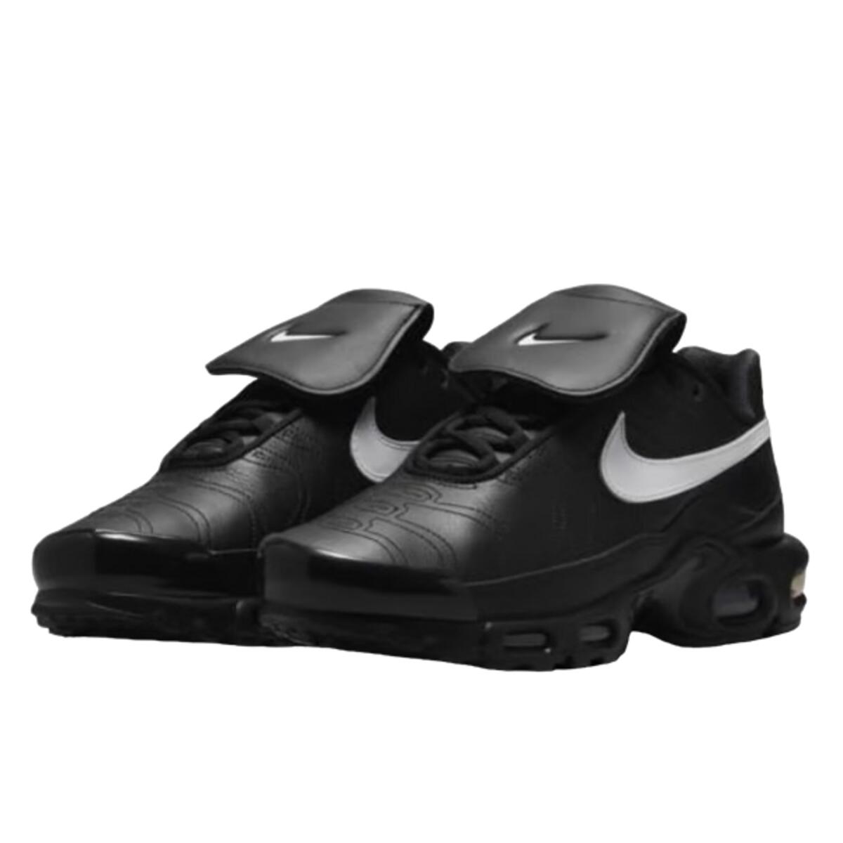 Chaussures  Air Max Plus Tiempo Black White 2/4