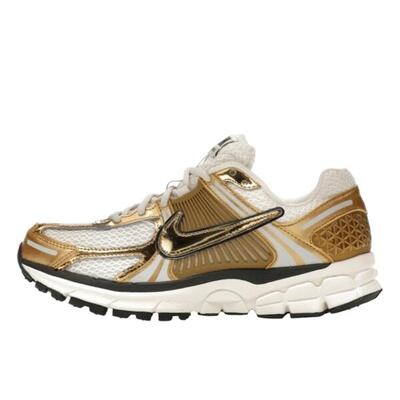 Schoenen zoom vomero 5 metallic gold