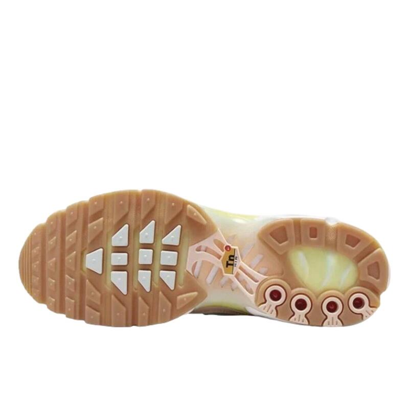 Air Max Plus Crimson Tint
