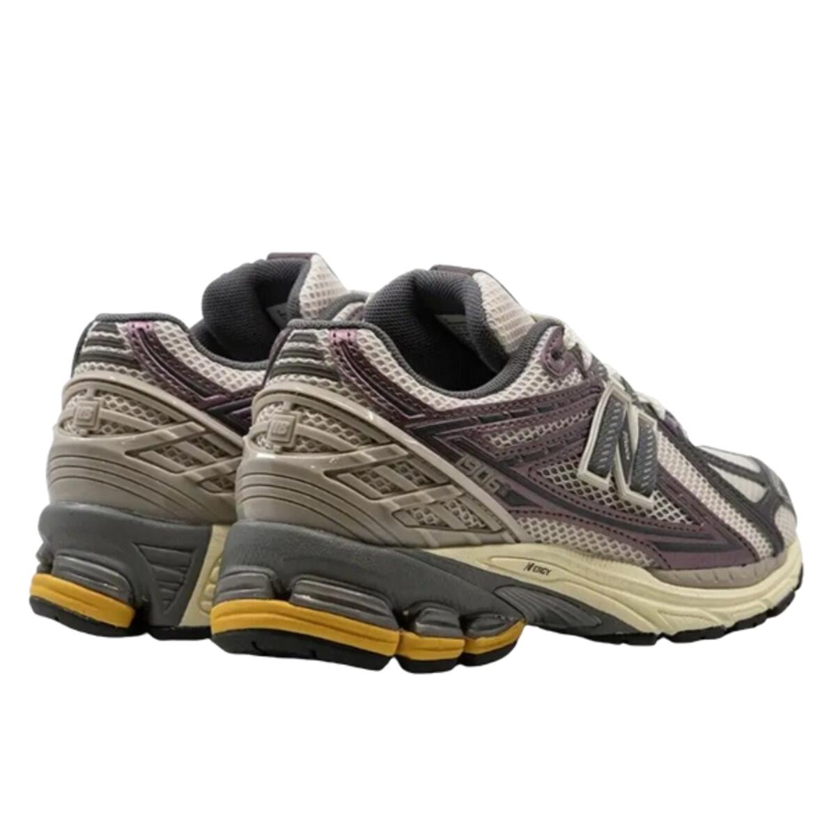 Scarpe  1906R Licorice 2/4
