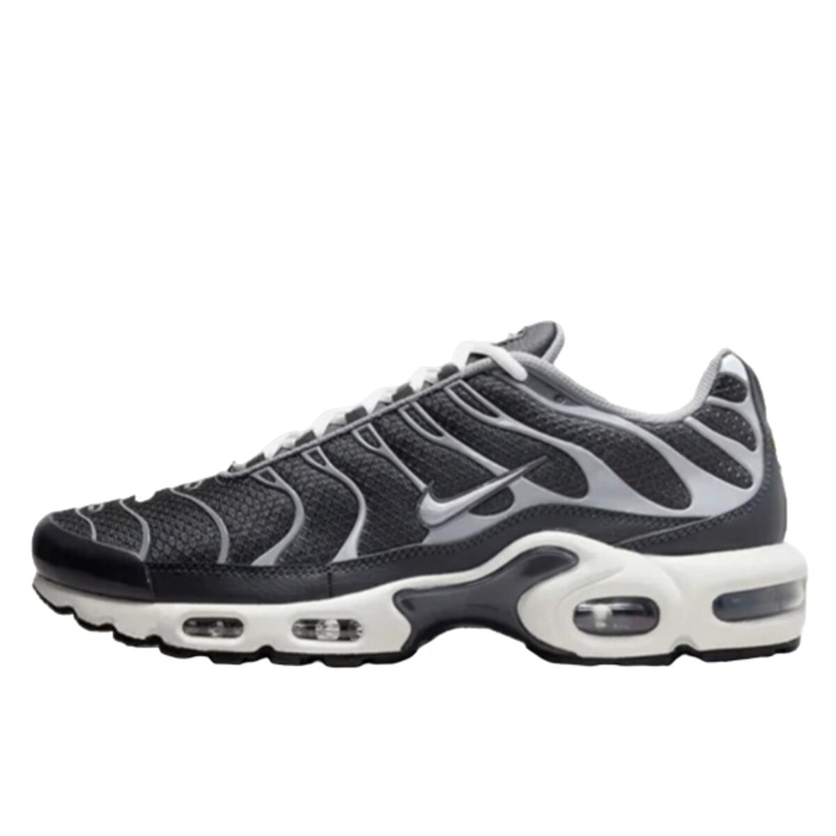 NIKE Shoes  Air Max Plus SE Greyscale Cool Grey