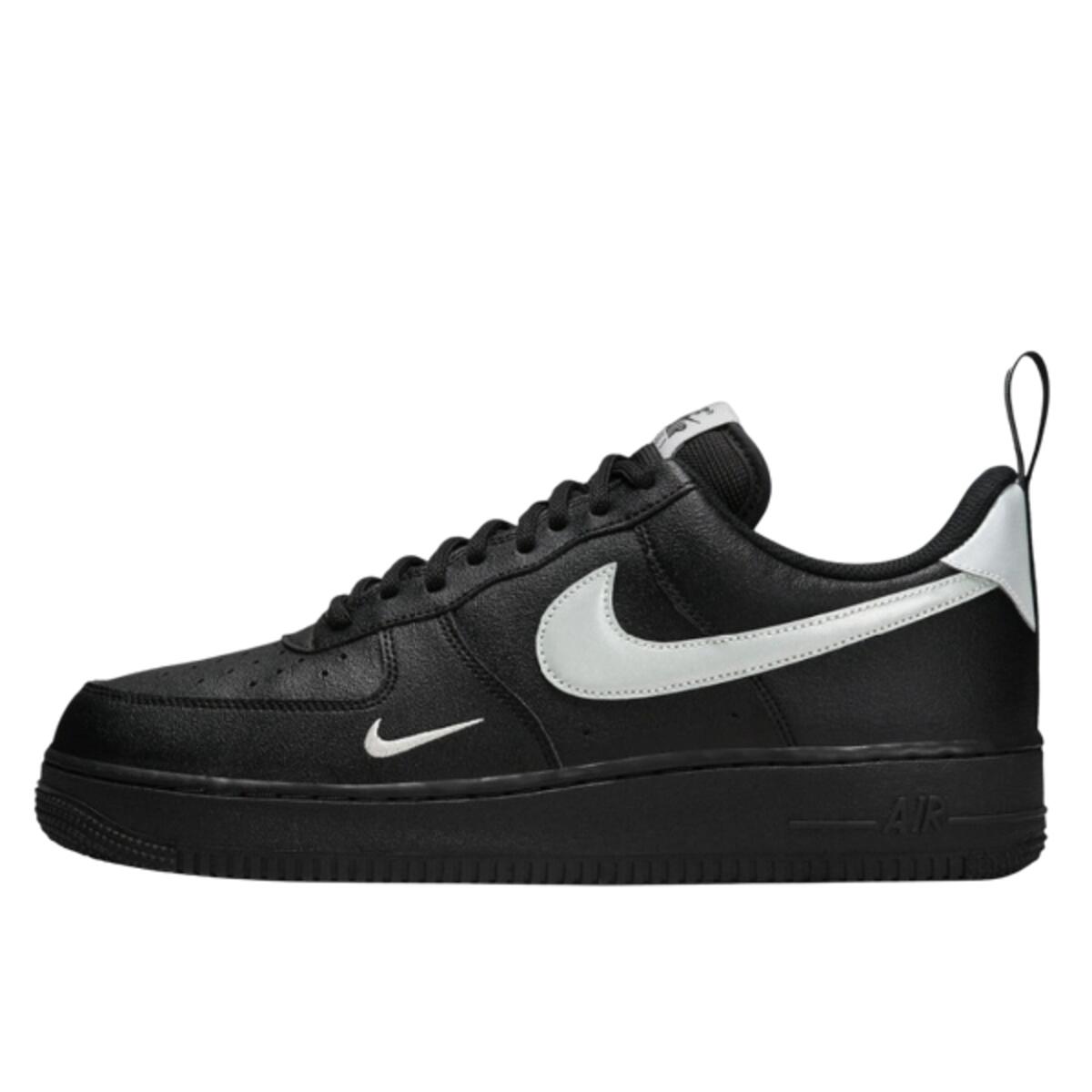 NIKE Scarpe  Air Force 1 '07 LV8 UT Black White