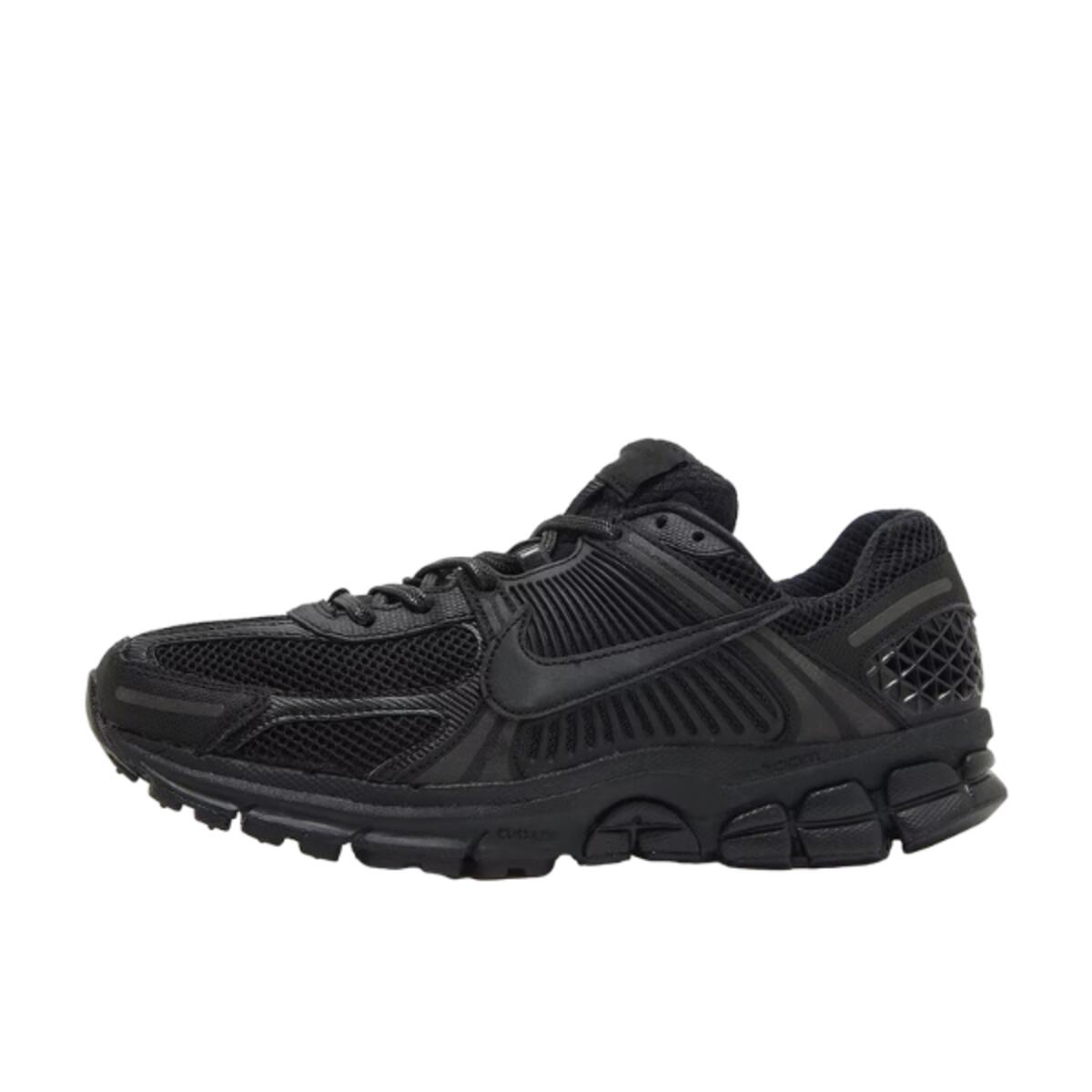 NIKE Scarpe  Vomero 5 Triple Black