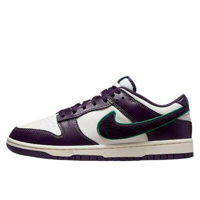 Schoenen dunk low chenille swoosh white purple