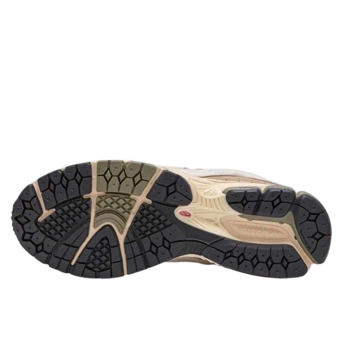 Scarpe  2002R Calm Taupe 3/3