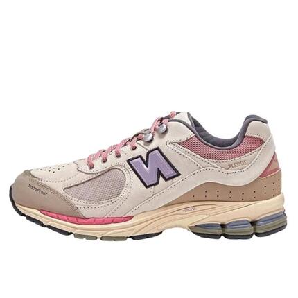 Chaussures 2002R Calm Taupe