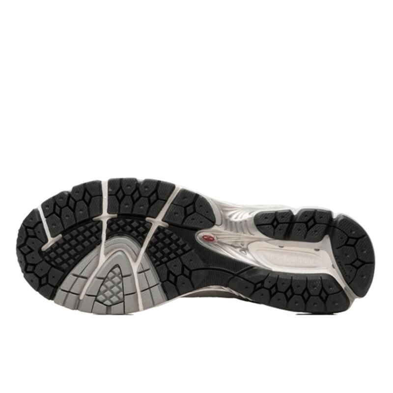 2002R Gore-Tex Concrete