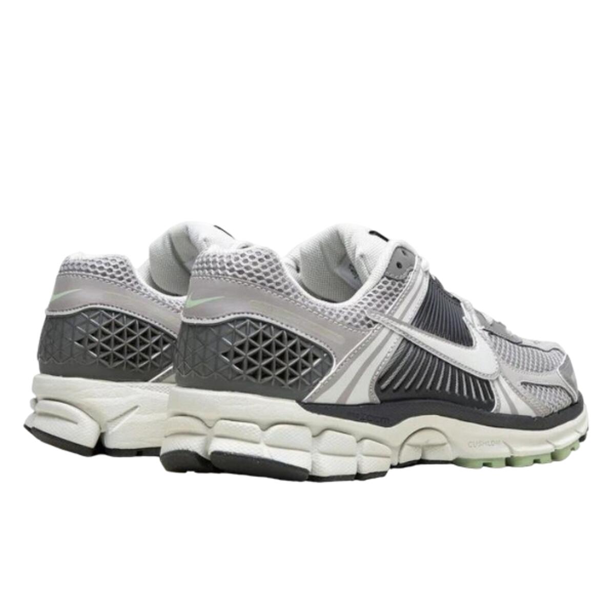 Chaussures  Zoom Vomero 5 Cobblestone Flat Pewte 3/4