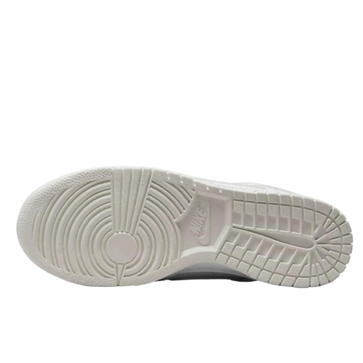 Chaussures  Dunk Low Yellow Heart 3/3