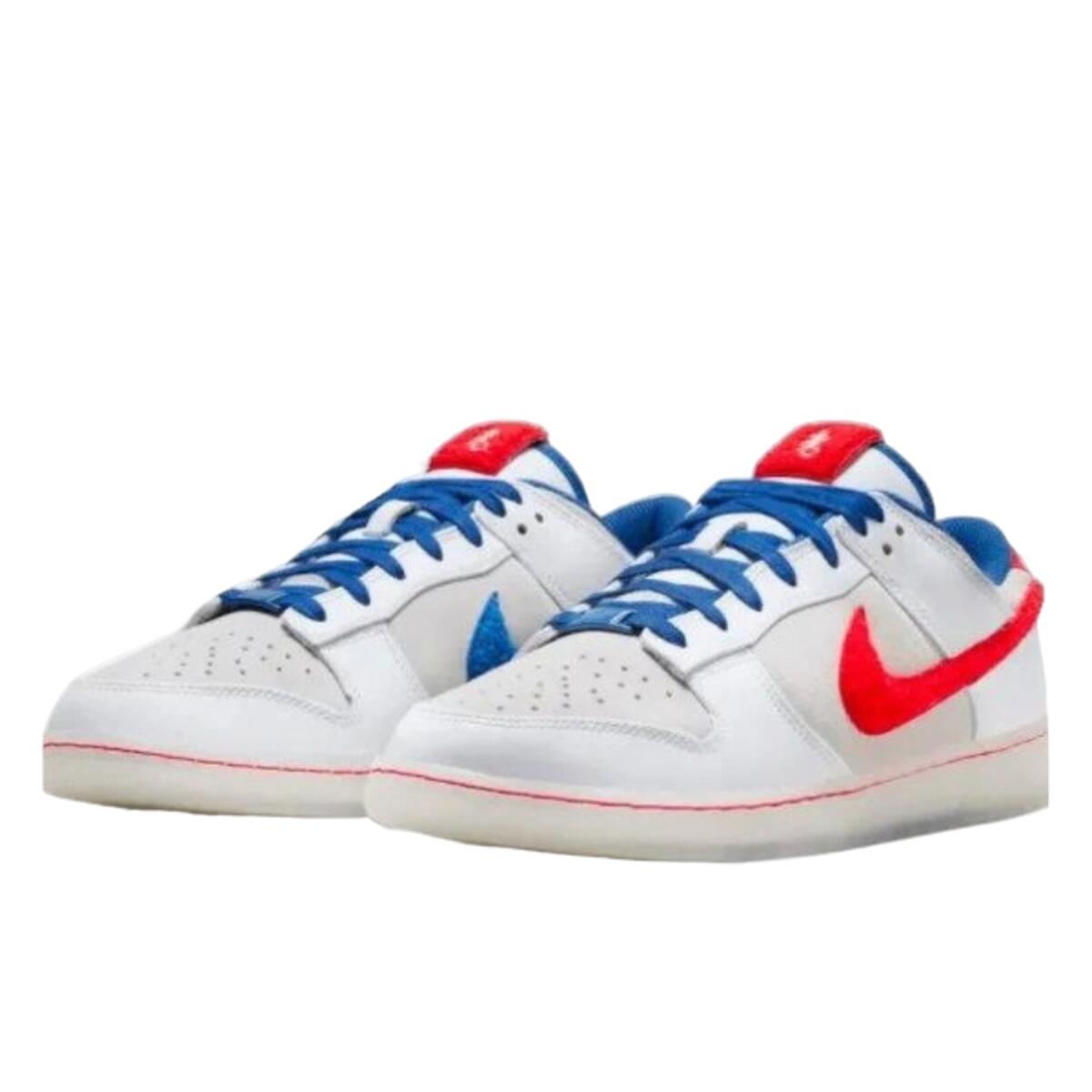 Schoenen  Dunk Low Retro PRM Year of the Rabbit White Crimson Varsity Royal 2/3