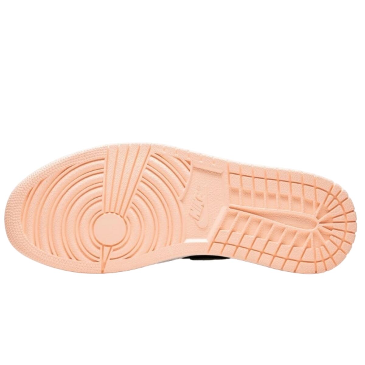 Chaussures  1 Retro High Black Crimson Tint 4/4