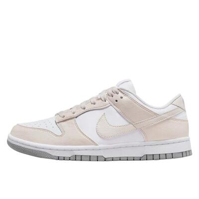 Schoenen dunk low next nature white light orewood brown
