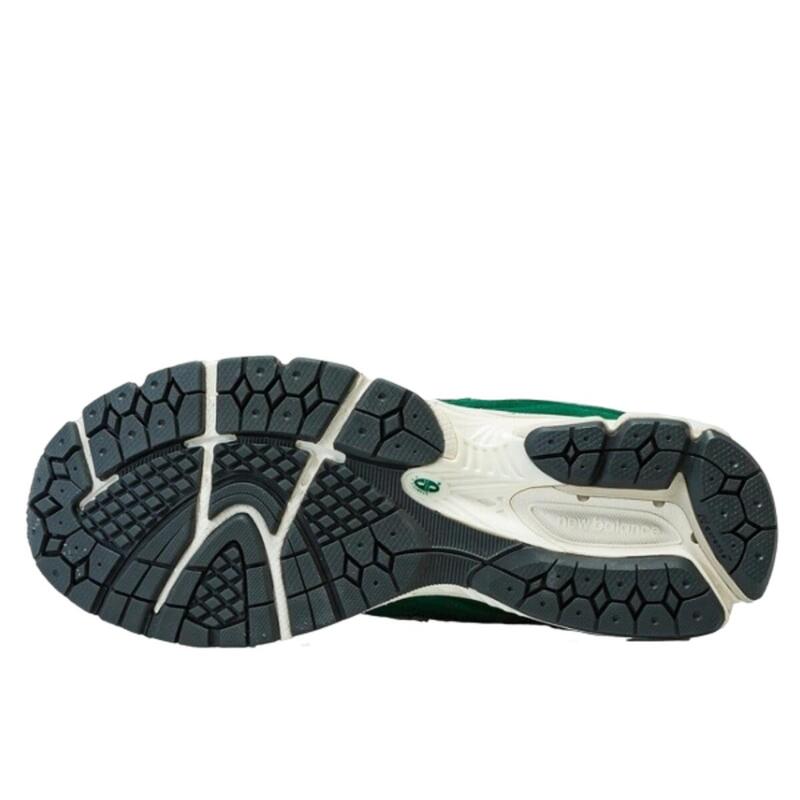 2002R Nightwatch Green