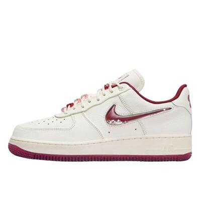 Schoenen air force 1 low '07 se prm valentine's day (2024)