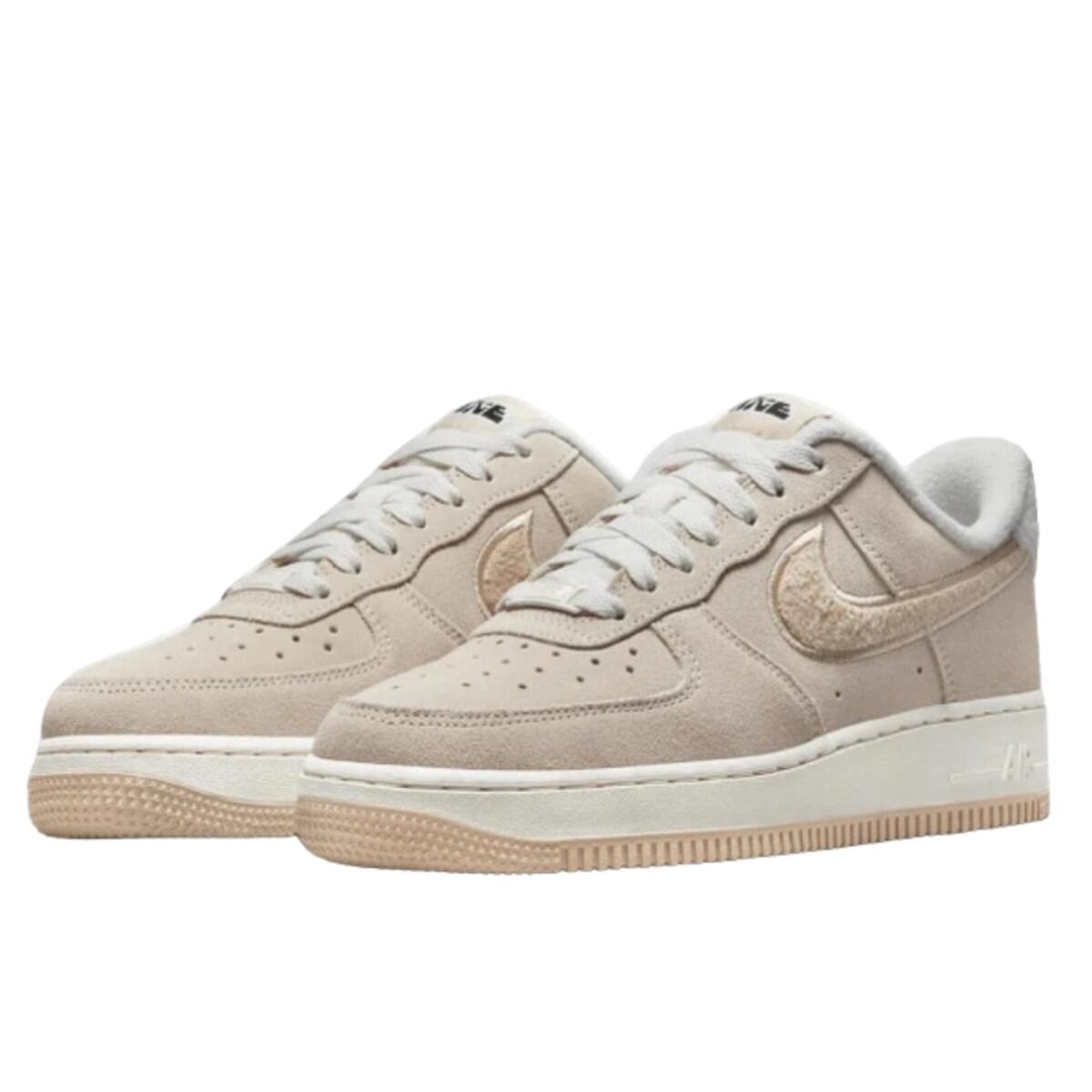 Chaussures  Air Force 1 Low ‘07 SE Sanddrift Gum Fleece 2/3
