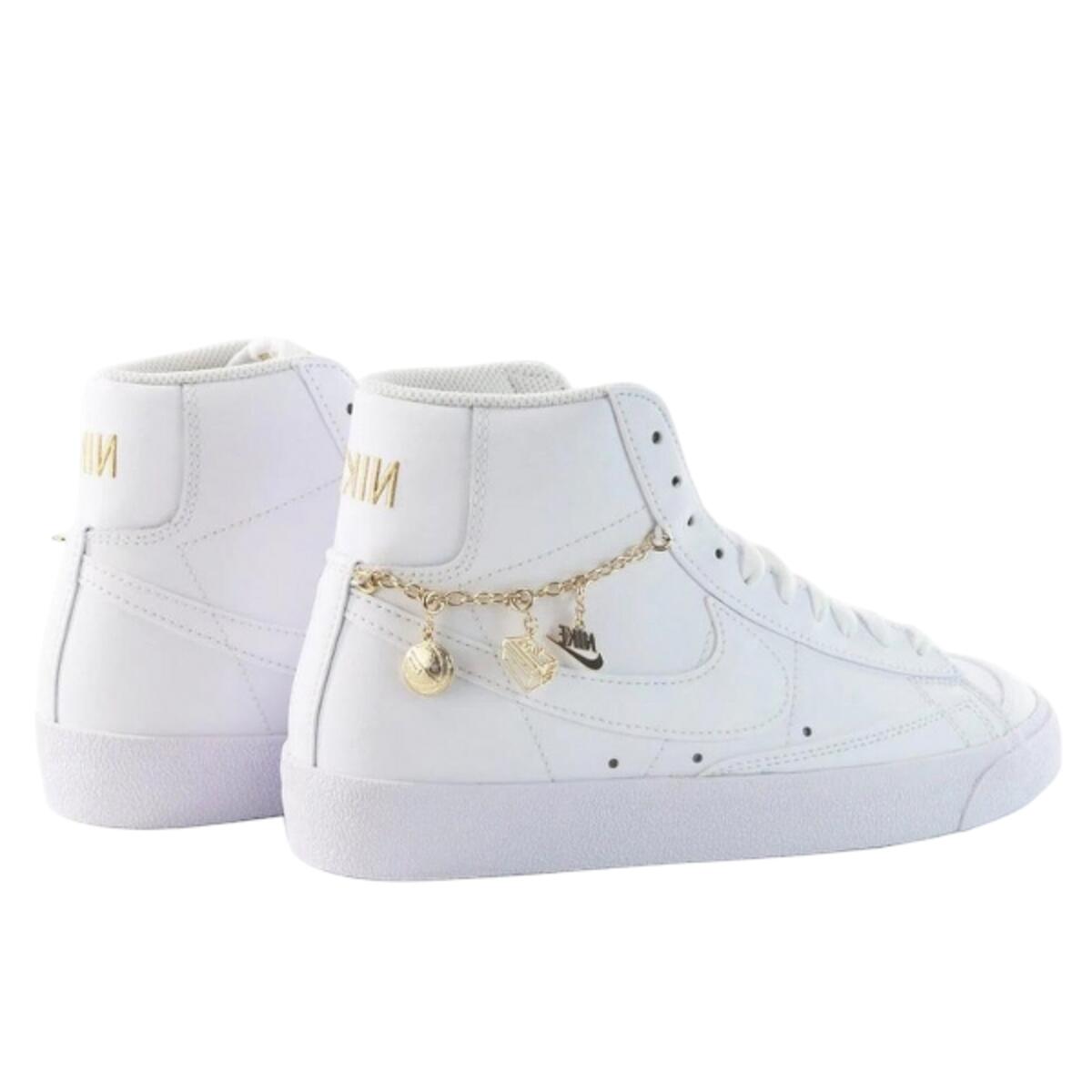 Chaussures  Blazer Mid LX White Pendants 3/4