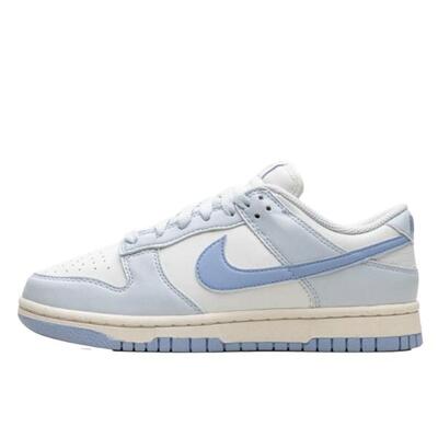 Schoenen dunk low next nature blue tint