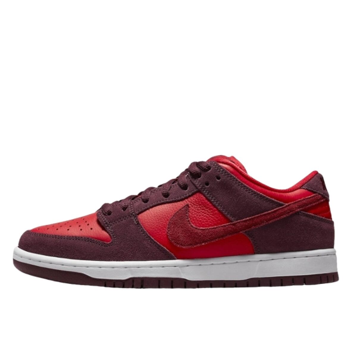 SB Dunk Low Cherry