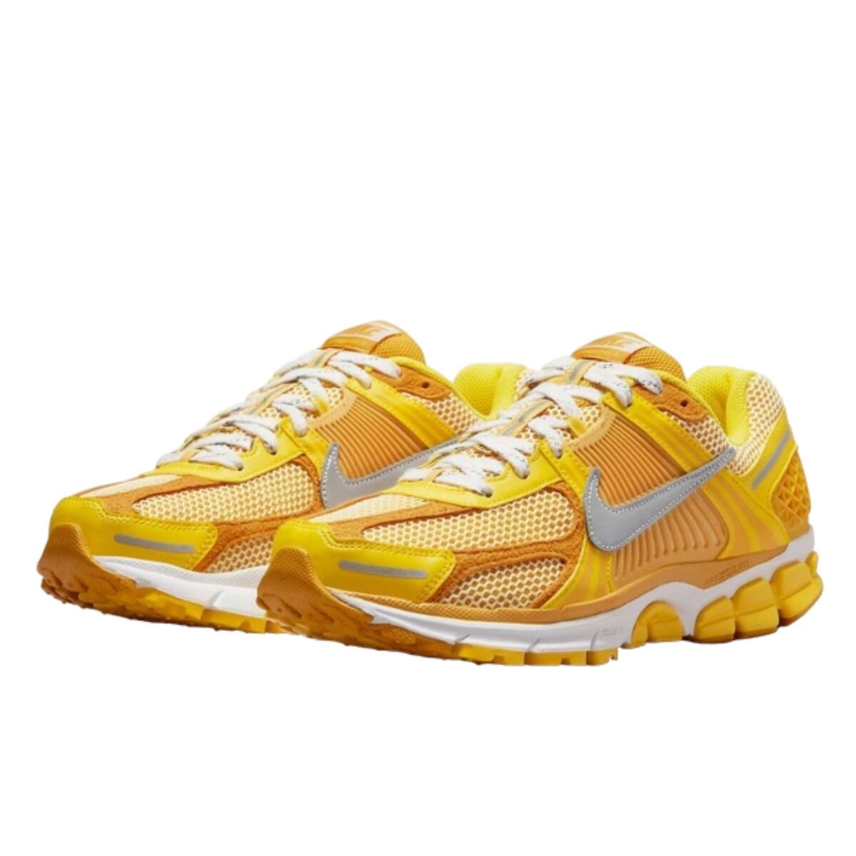 Zapatillas  Zoom Vomero 5 Yellow Ochre 2/2