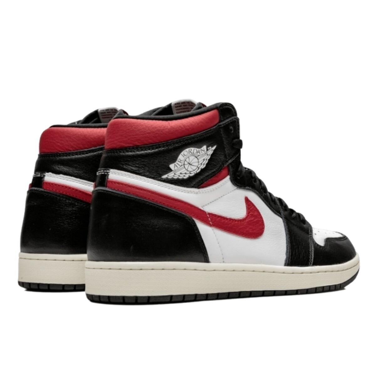 Chaussures  1 Retro High Black Gym Red 3/5