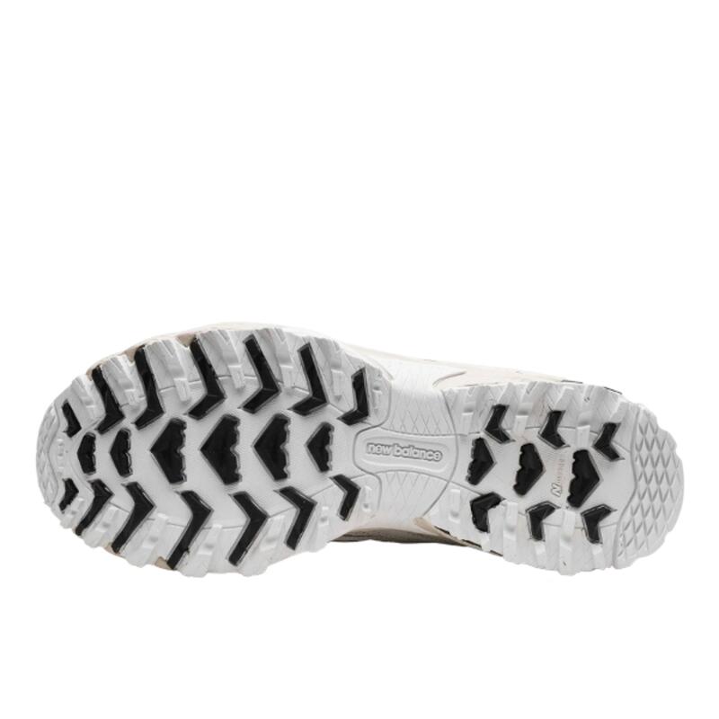 610 Nimbus Cloud White Black