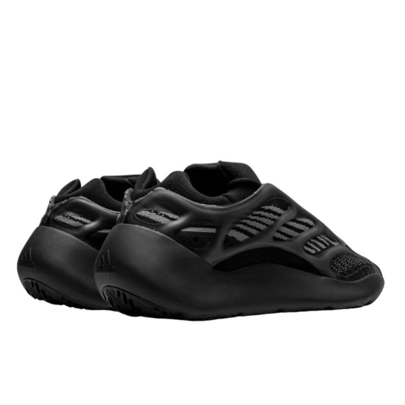 Yeezy 700 V3 Alvah