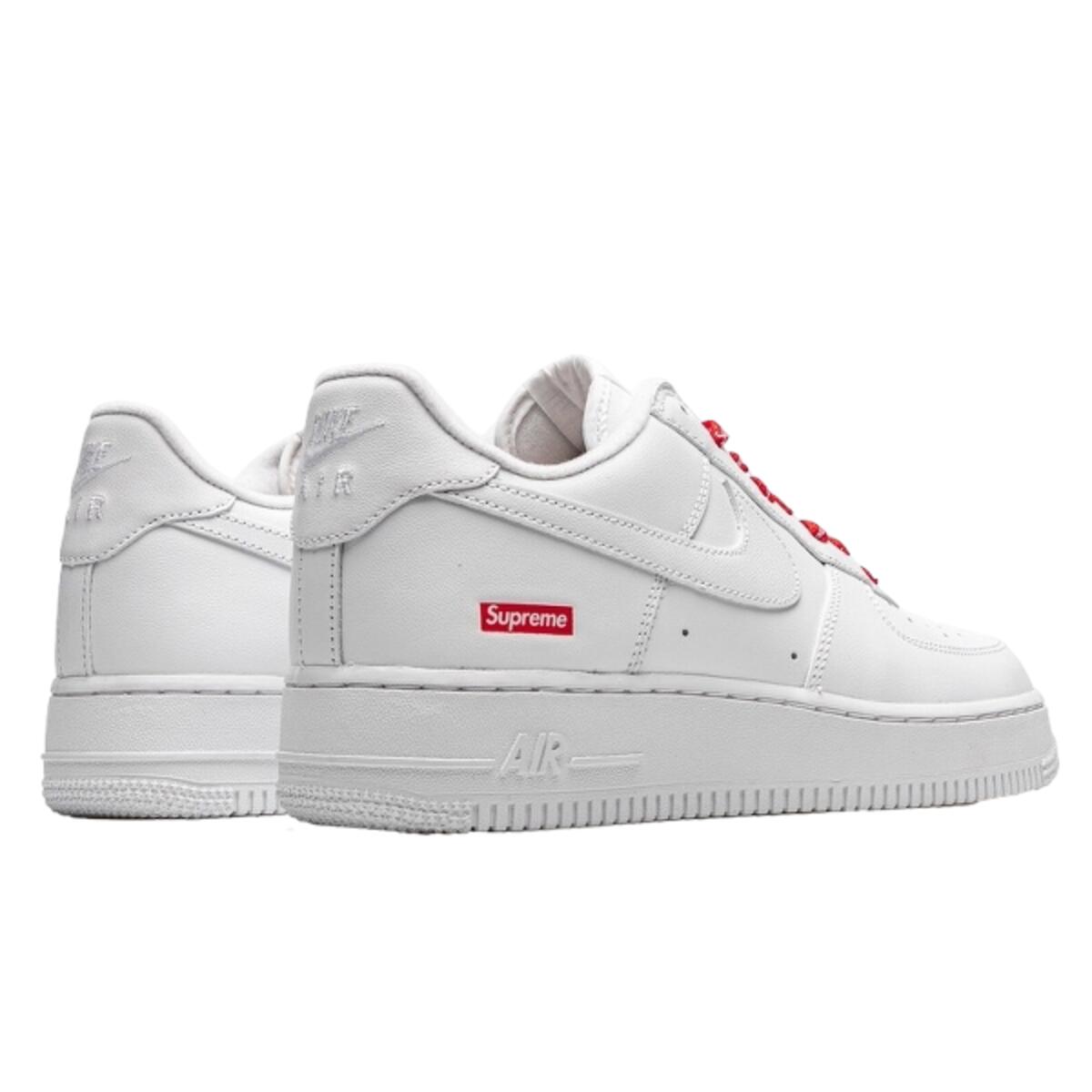 Chaussures  Air Force 1 Low White Supreme 3/4