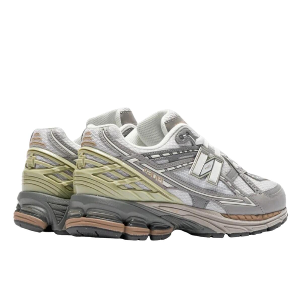 Chaussures  1906N Team Away Grey 3/5