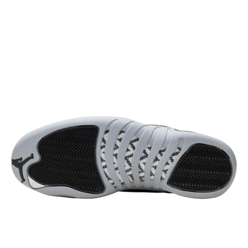 12 Retro Black Wolf Grey