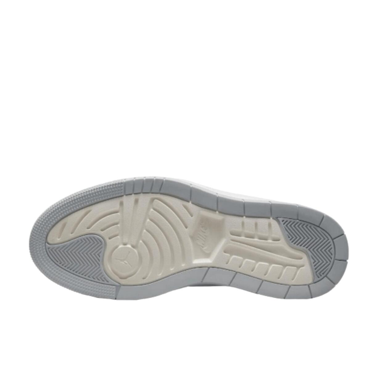 Chaussures  1 Low LV8D Elevated Wolf Grey 3/3