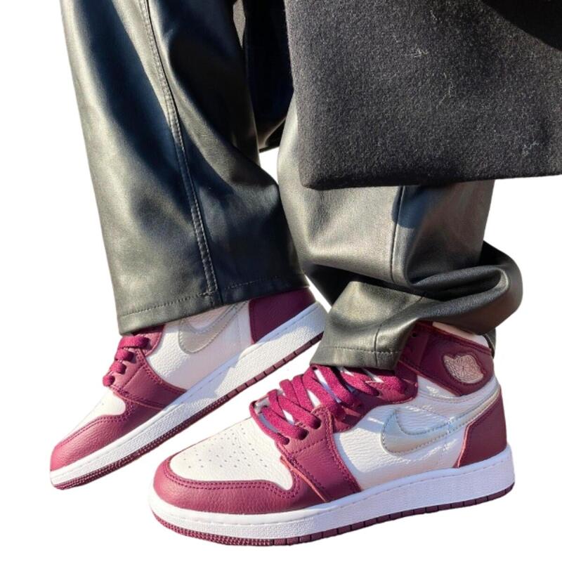 1 Retro High OG Bordeaux