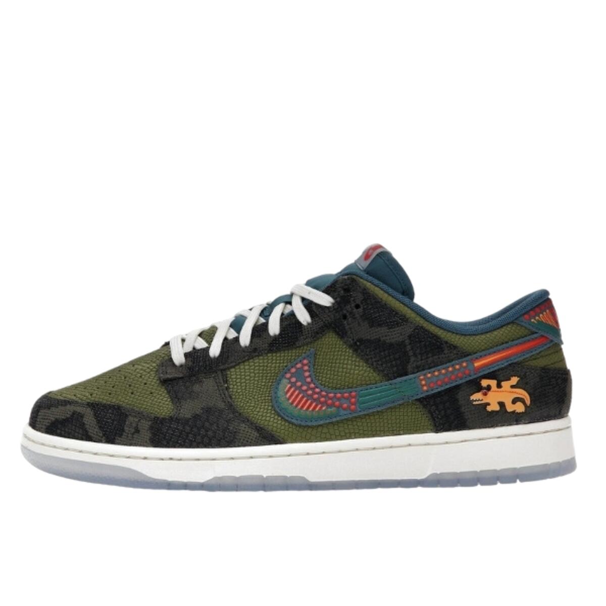 NIKE Shoes  Dunk Low Siempre Familia