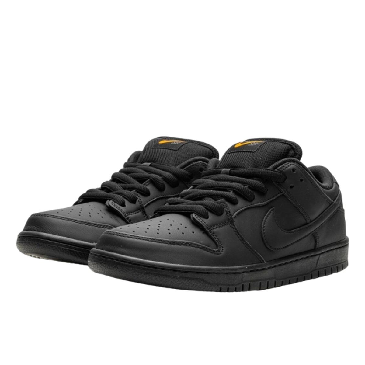 Chaussures  SB Dunk Low Pro Triple Black 2/4