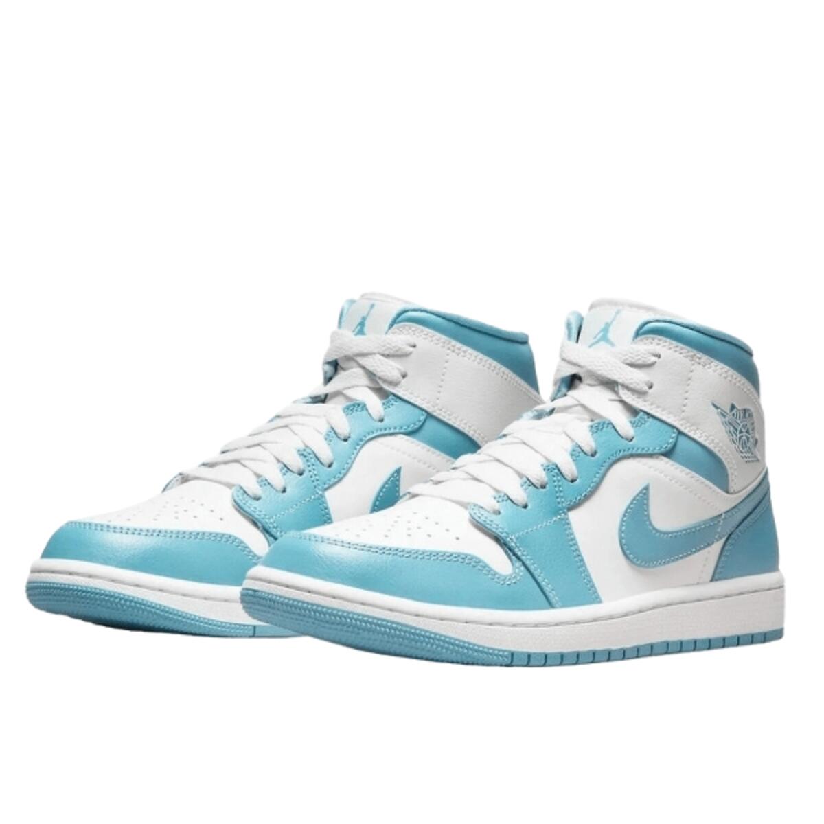 Chaussures  1 Mid UNC 2022 2/3