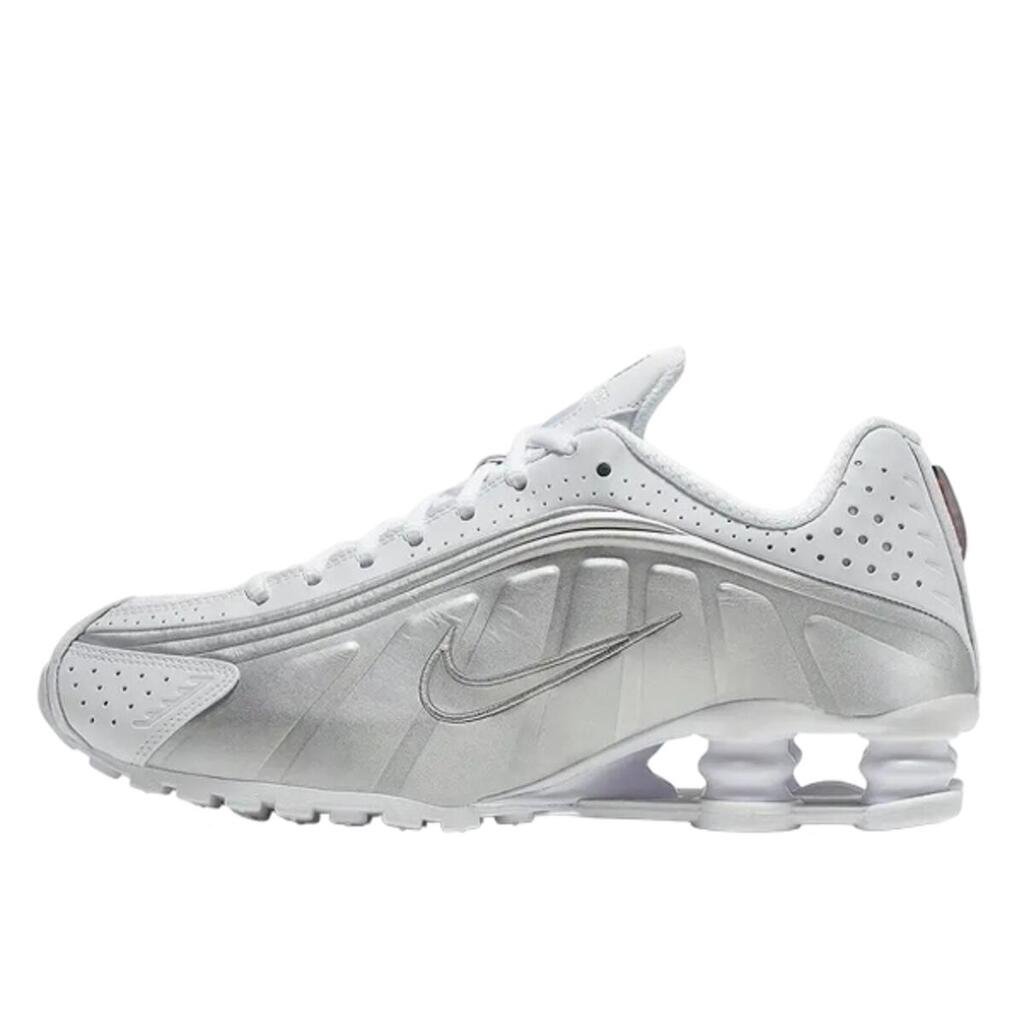 Running Shoes - Shox R4 - White/Metallic Silver