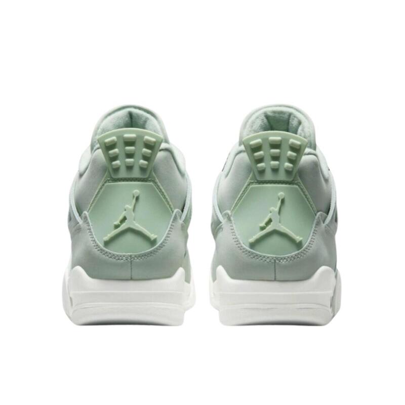 4 Retro Seafoam Sail