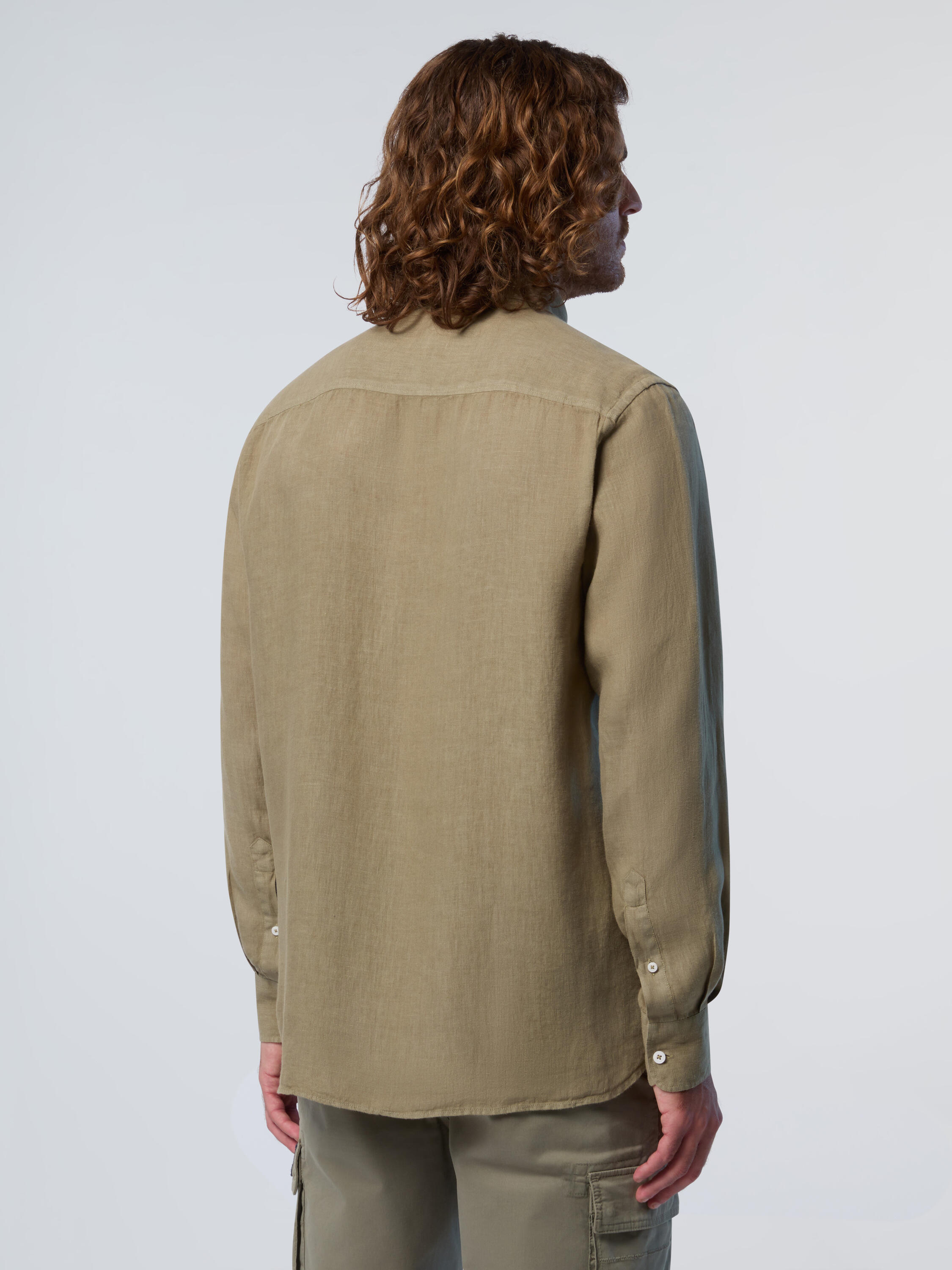 Camisa de lino con botones corozo para hombre 2/3