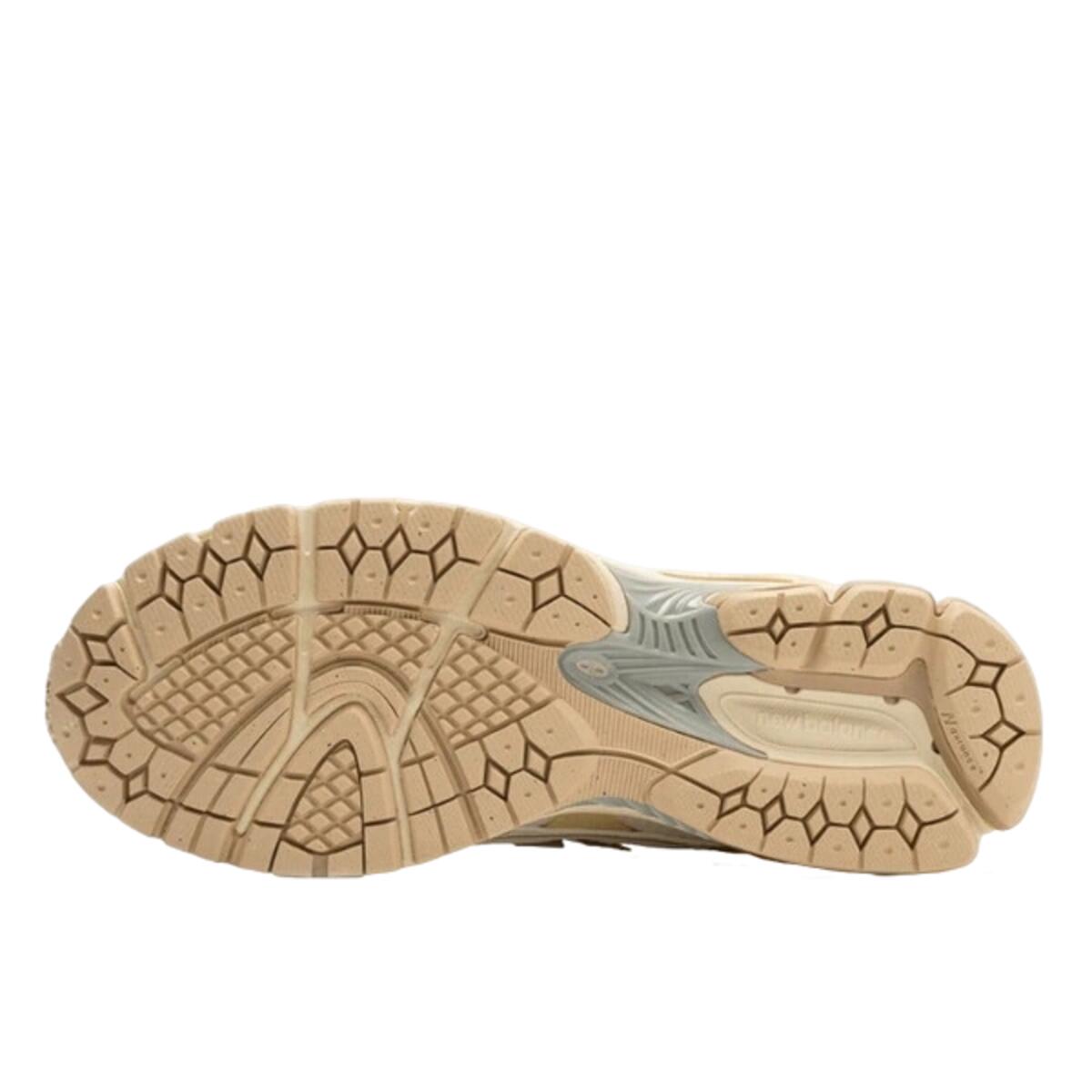 Schoenen  1906R Lunar New Year White 4/4