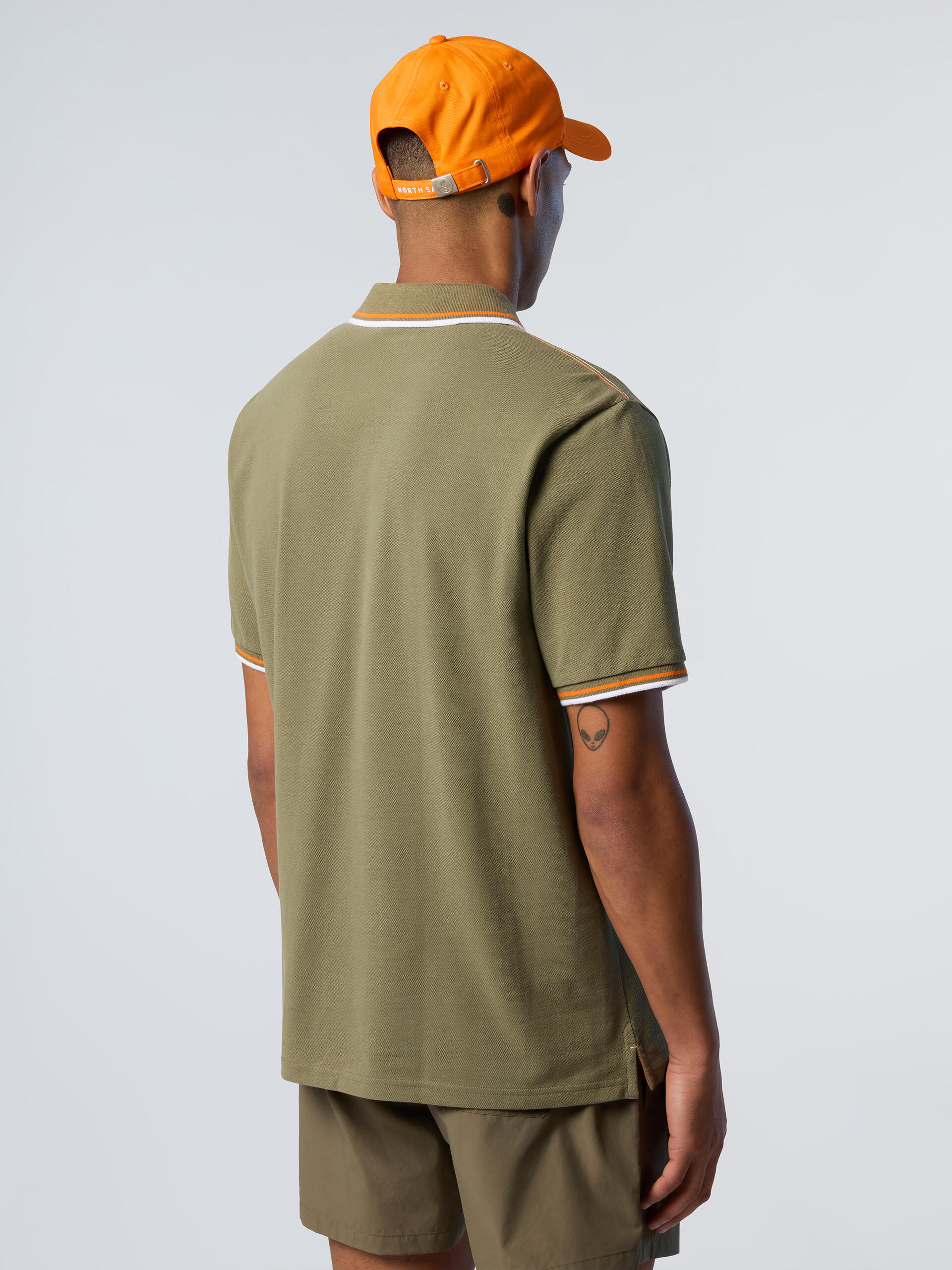 Polo con ribetes de rayas para hombre 2/3