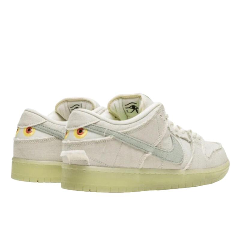 SB Dunk Low Mummy