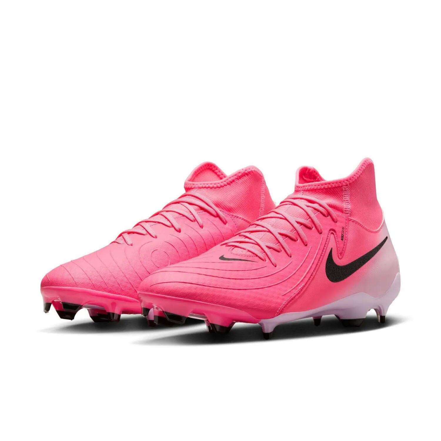 NIKE picture