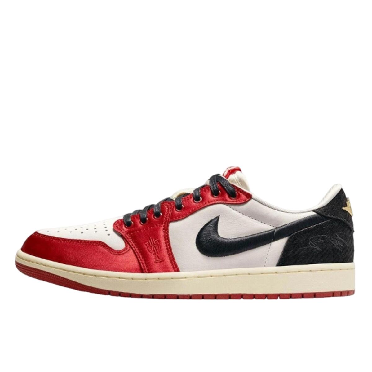 Chaussures  1 Retro Low OG Trophy Room Away 2/6