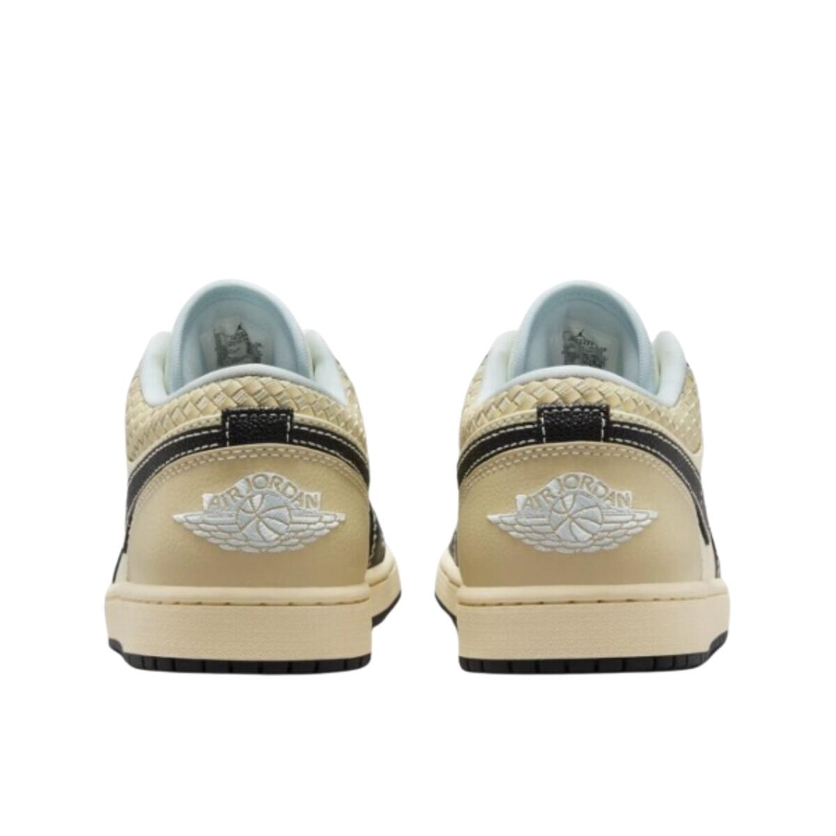 Zapatillas  1 Low SE Coconut Milk Black Muslin 3/4