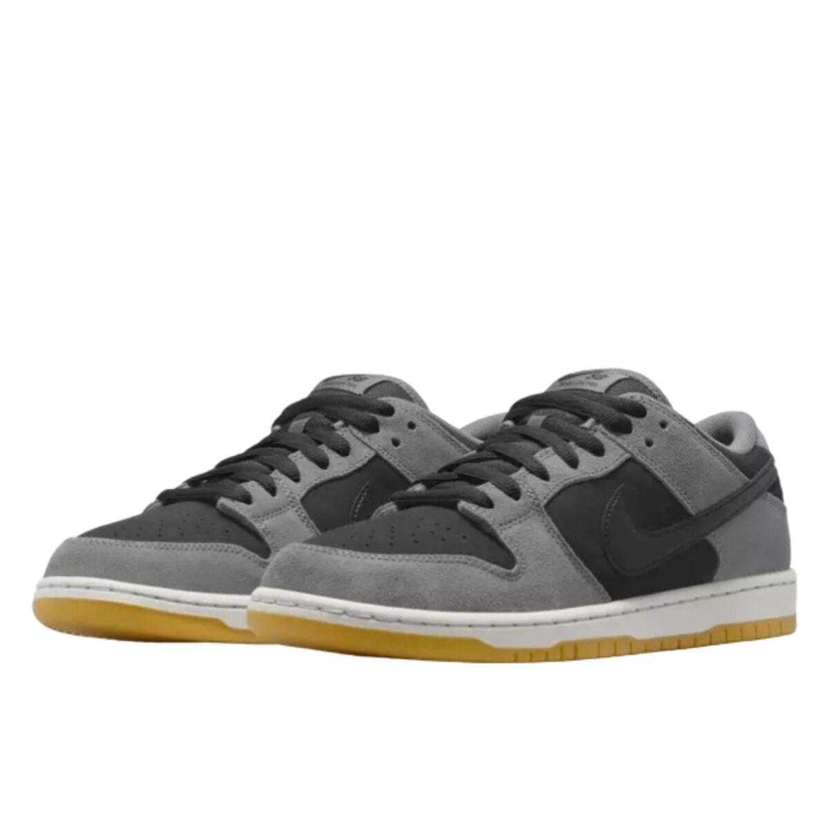 Zapatillas  SB Dunk Low Dark Smoke Grey 2/4