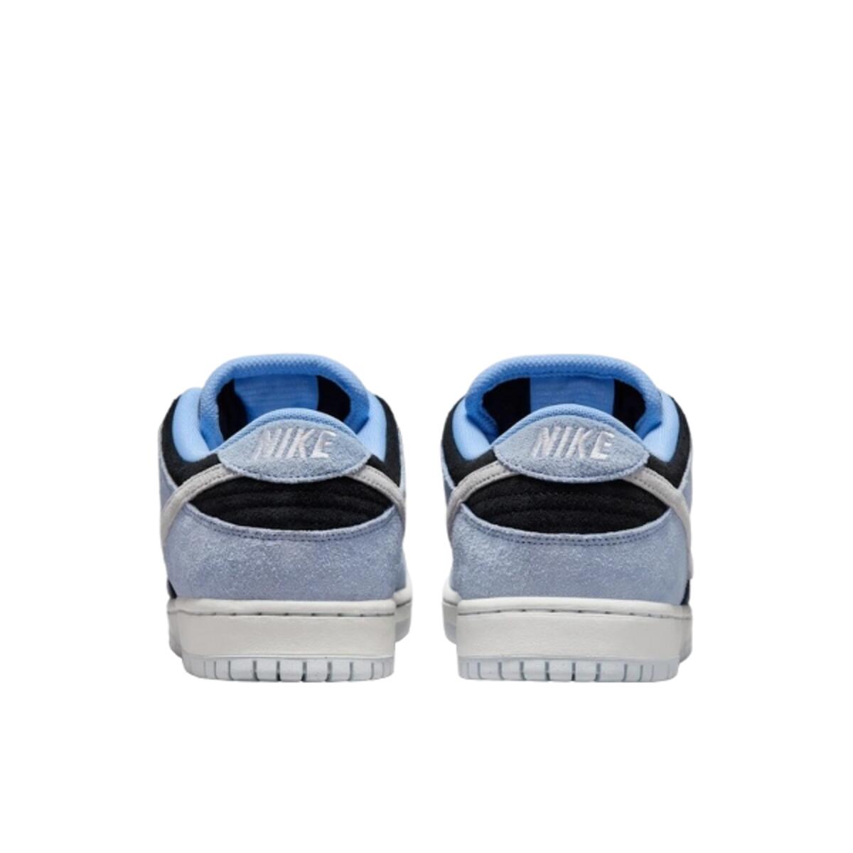 Chaussures  SB Dunk Low Aluminum 3/4